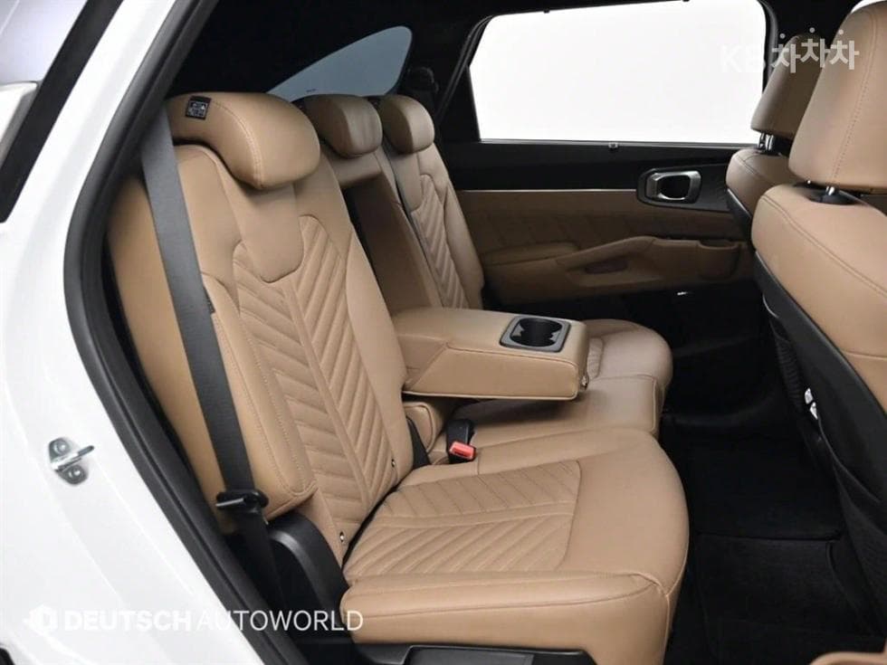 Киа The New (фейслифт) Sorento MQ42.2 Дизел 2WD Signature - 12