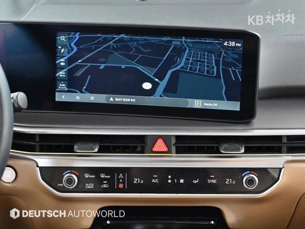 Киа The New (фейслифт) Sorento MQ42.2 Дизел 2WD Signature - 14