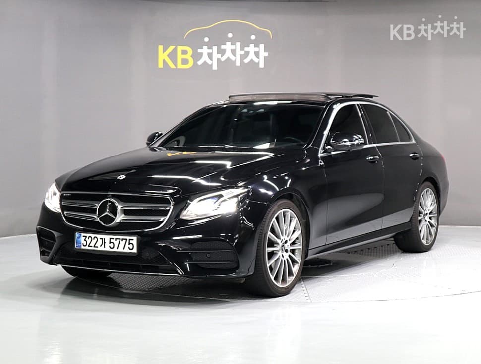 Mercedes-Benz E-Клас (W213) E350 4MATIC AMG Line - Image 1