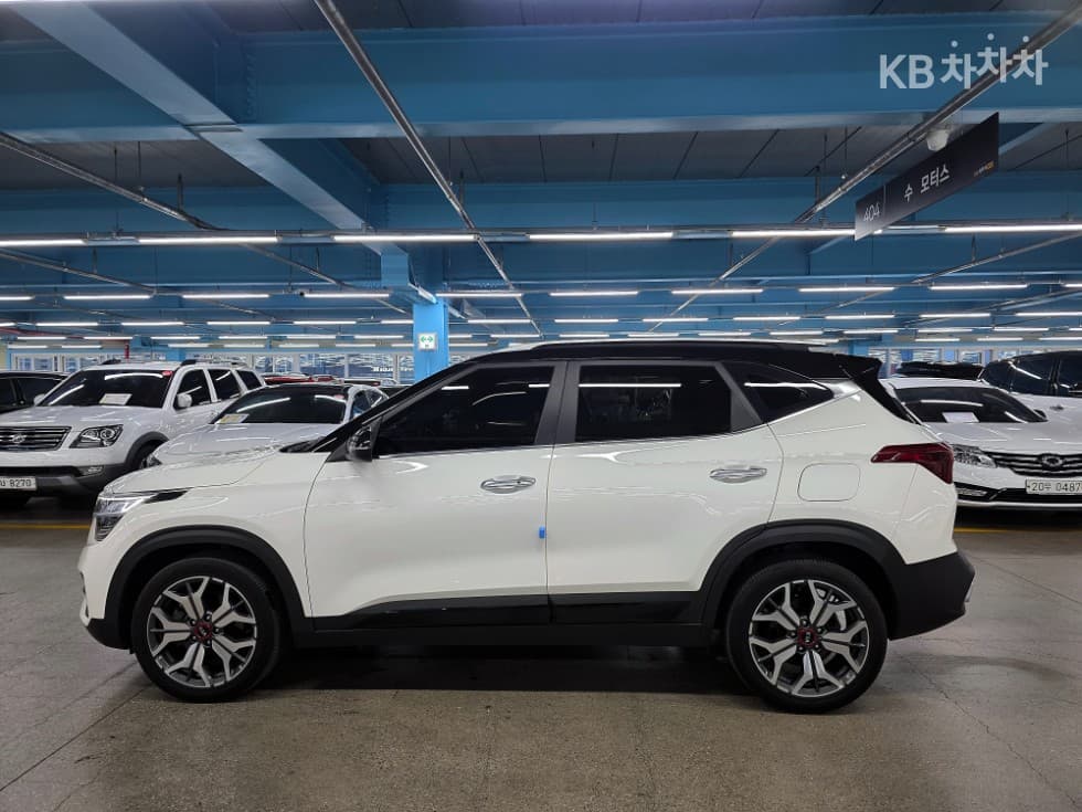 Kia Seltos1.6 Gasoline Turbo 2WD Noblesse - 19