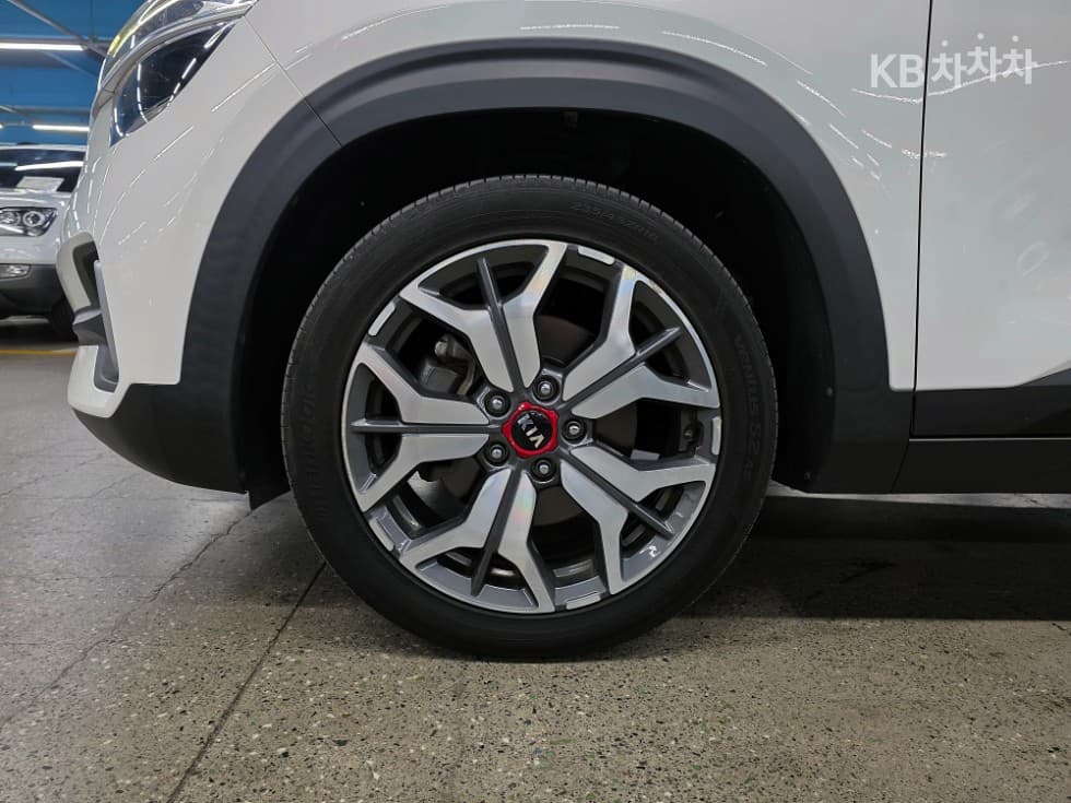 Kia Seltos1.6 Gasoline Turbo 2WD Noblesse - 18