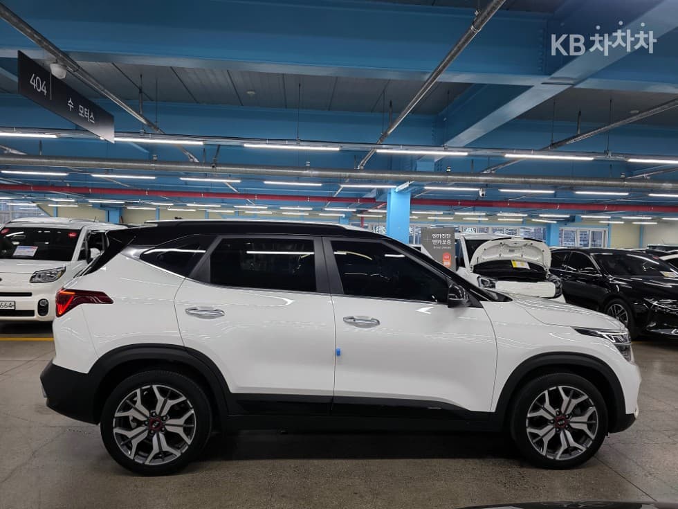 Kia Seltos1.6 Gasoline Turbo 2WD Noblesse - 20