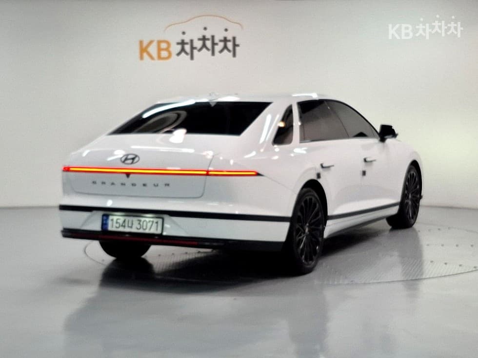 Хюндай Ди Всеново Grandeur (Azera)2.5L бензин 2WD Calligraphy - 3