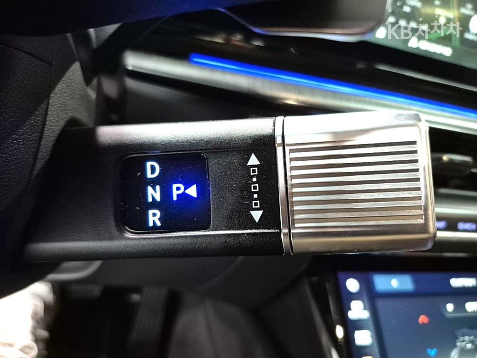 Хюндай Ди Всеново Grandeur (Azera)2.5L бензин 2WD Calligraphy - 14