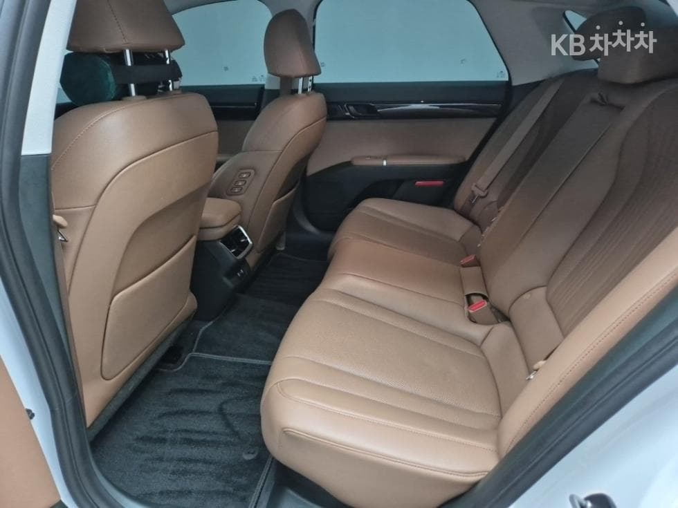 Хюндай Ди Всеново Grandeur (Azera) Хибрид1.6 Турбо Бензин Exclusive - 12