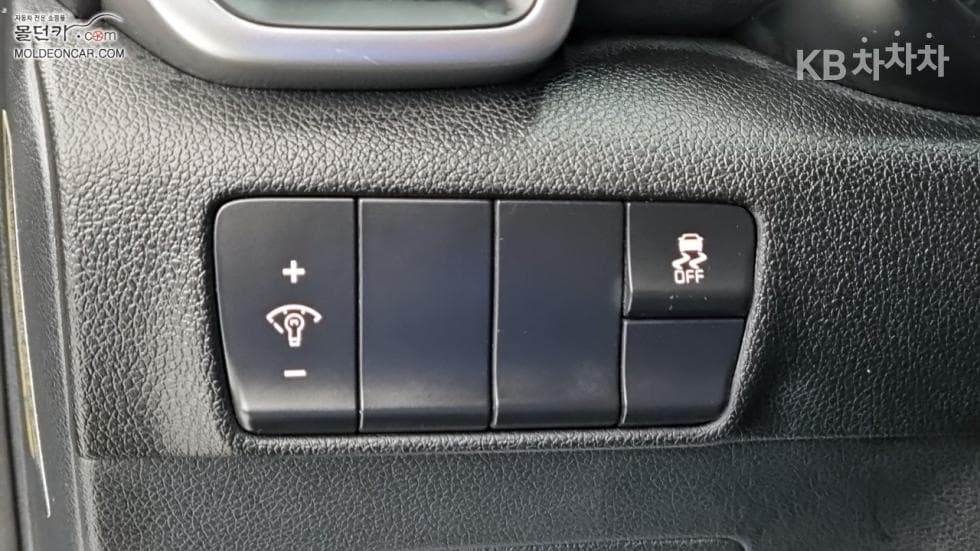 Киа Sportage 4-то поколениеДизел 2.0 2WD Престиж - 16