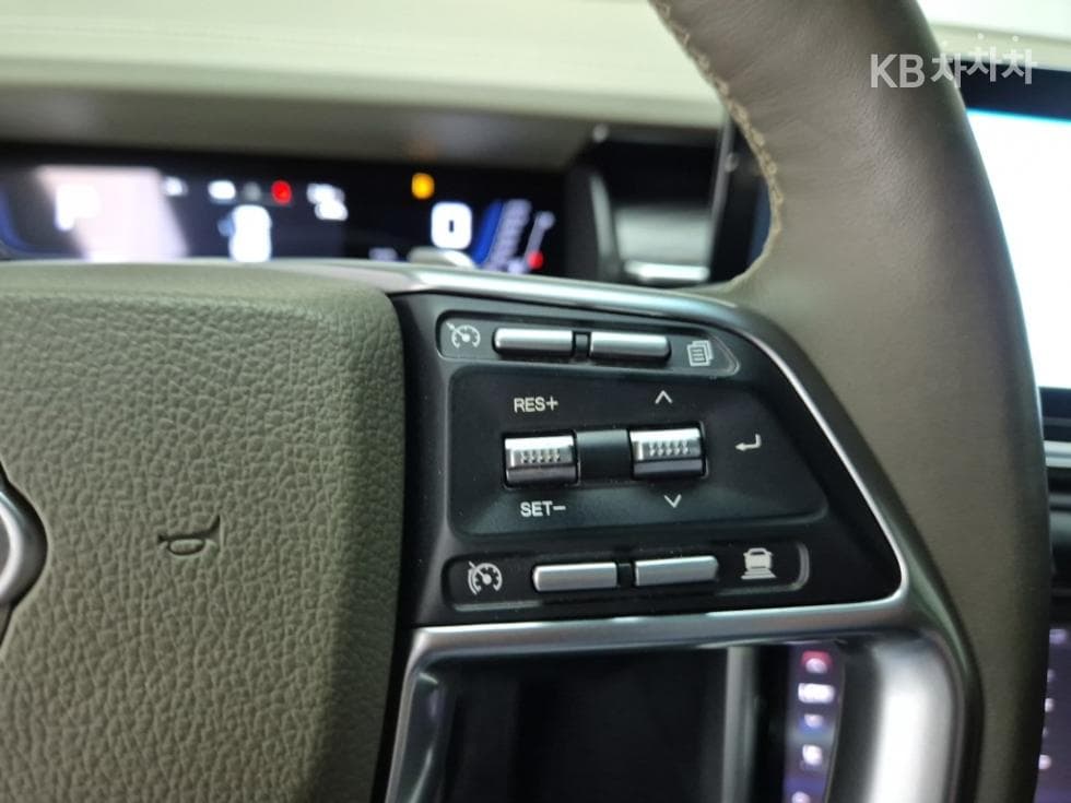 (227ner9464)KG Mobility Torres(J100)1.5 GDI Turbo T7 - 15