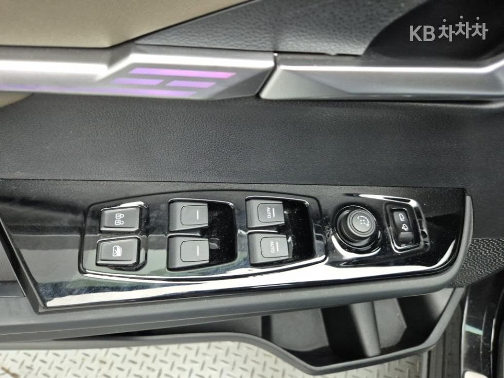 (227ner9464)KG Mobility Torres(J100)1.5 GDI Turbo T7 - 18