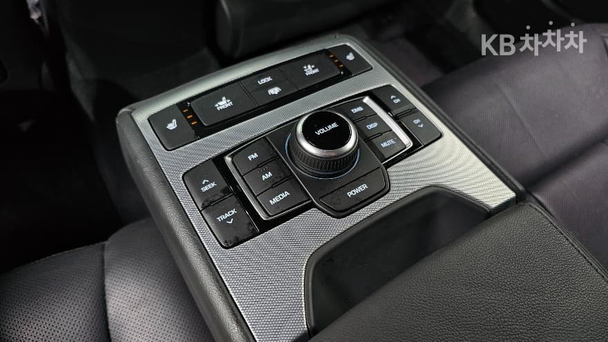 (388u6911)Genesis G803.3 GDI AWD Premium Luxury - 19