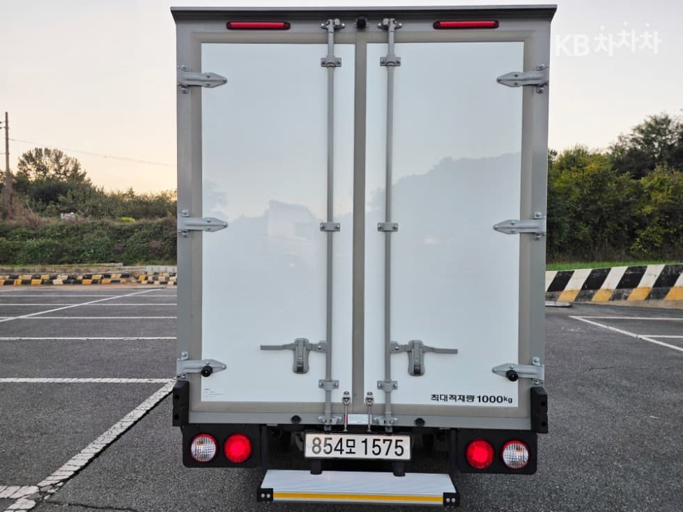 Kia The New Bongo3 LPG Double-Door Sliding Top 1Ton High King Cab Super Extended L - Image 4