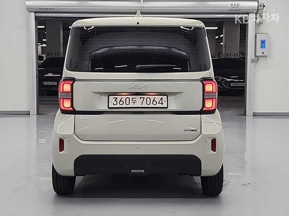 Kia The New Kia Ray Van 1.0 Gasoline Van 2-Passenger Prestige Special - Image 3