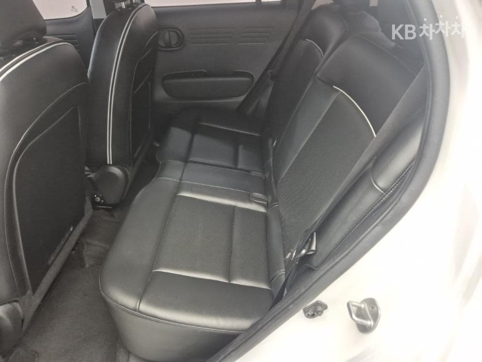 (137 words7291)Hyundai Casper 1.0 Gasoline Hyundai - 12