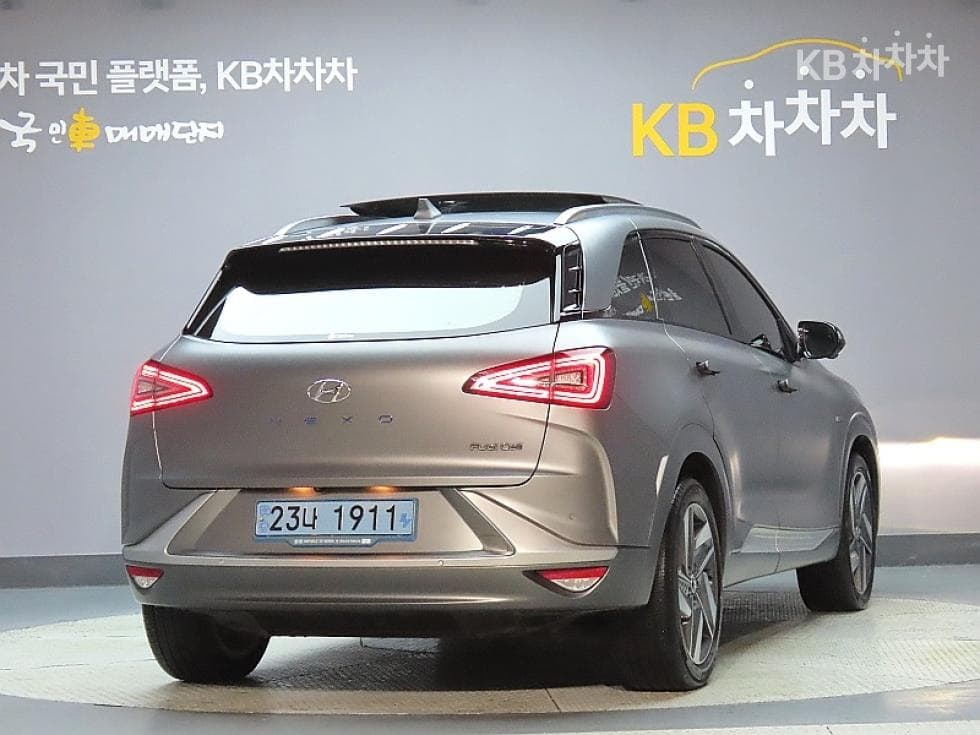 Hyundai NEXO Premium - Image 2