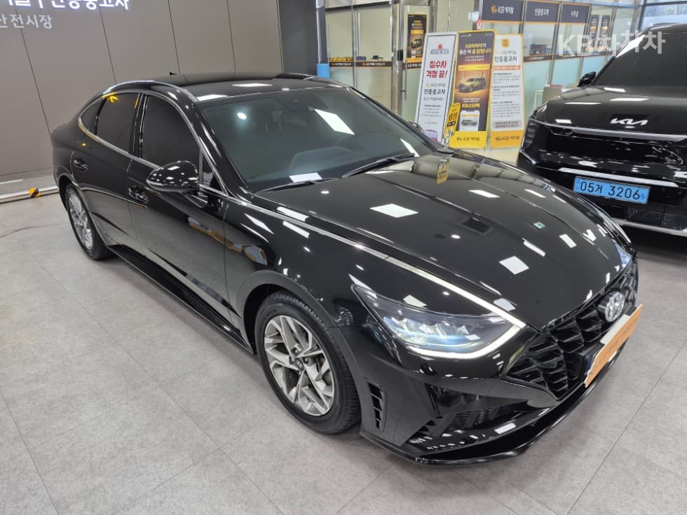 Hyundai Sonata (DN8) 2.0 Premium Plus - Image 4