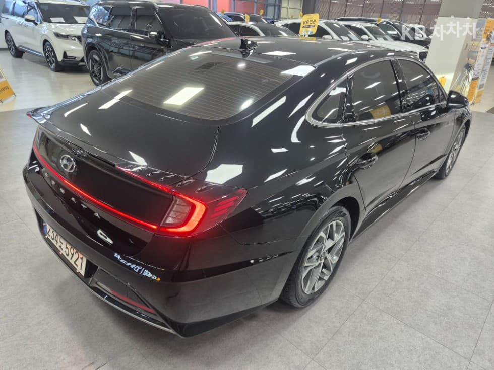 (234no5921)Hyundai Sonata (DN8)2.0 Premium Plus - 6