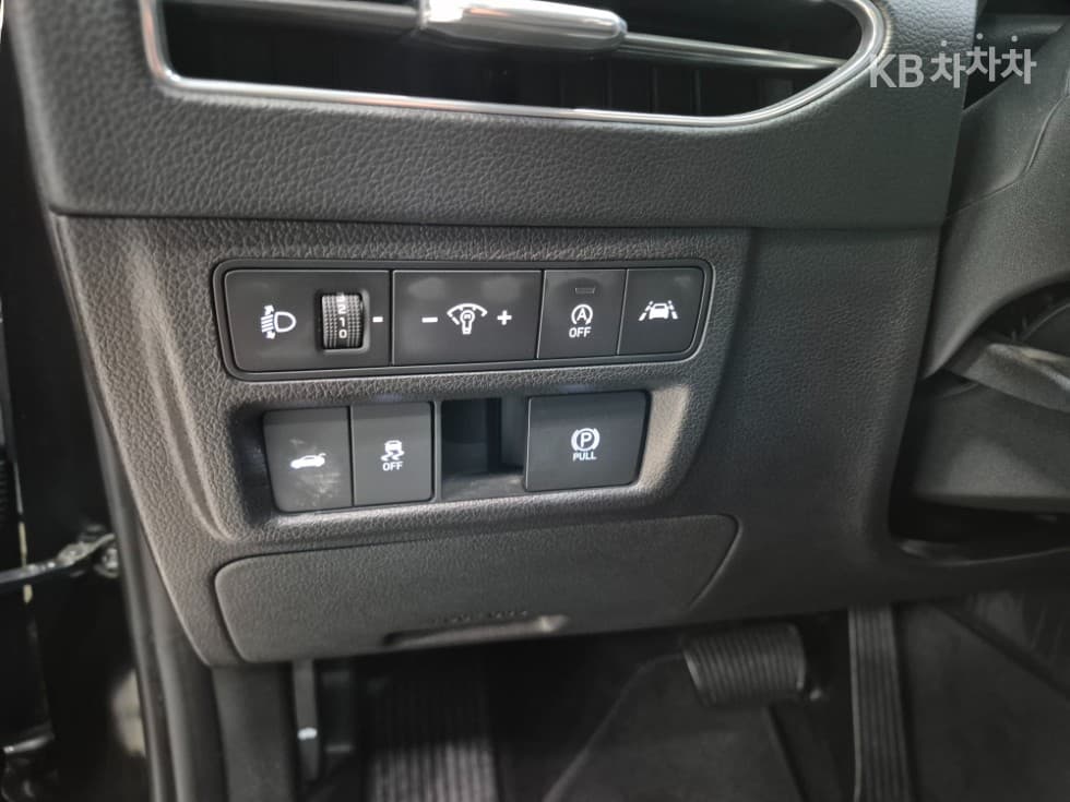 (234no5921)Hyundai Sonata (DN8)2.0 Premium Plus - 12