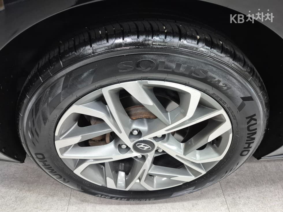 (234no5921)Hyundai Sonata (DN8)2.0 Premium Plus - 29