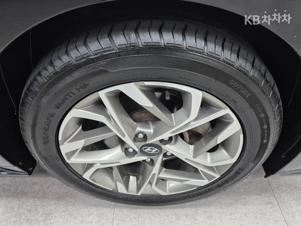 (234no5921)Hyundai Sonata (DN8)2.0 Premium Plus - 30