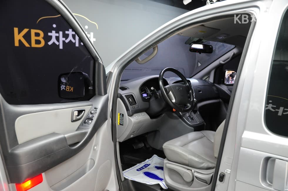 (97로1634)Hyundai The New Grand Starex Van 3 Passenger Smart - 10