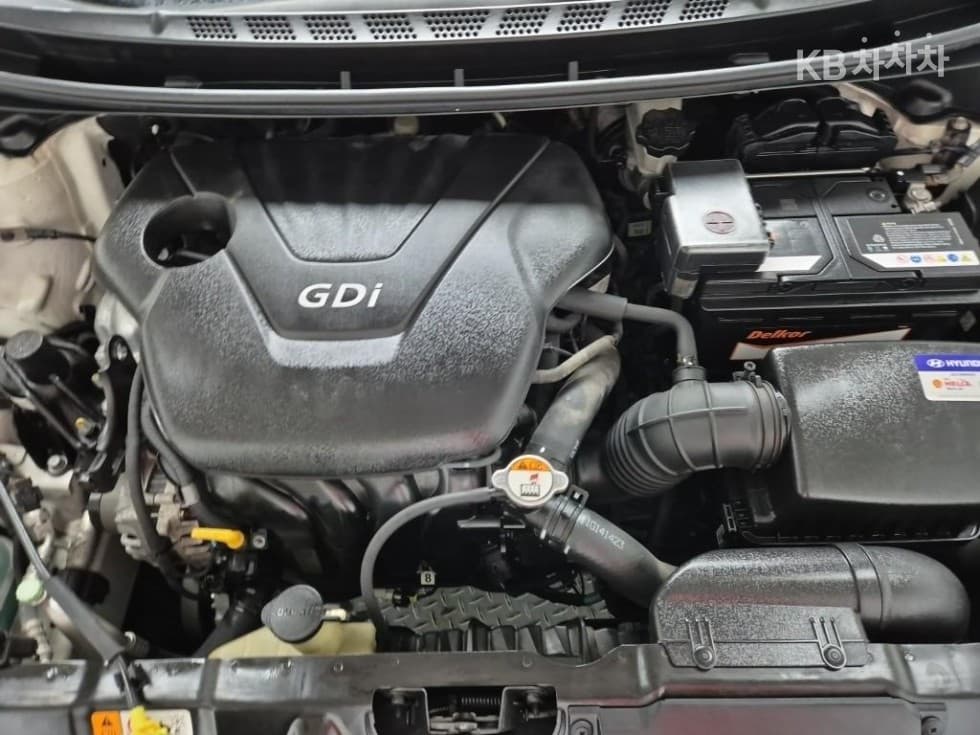 (14N6001)Hyundai AvanteMDM16 GDi LUXURY - 5