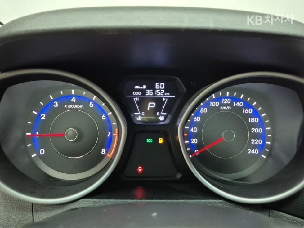 (14N6001)Hyundai AvanteMDM16 GDi LUXURY - 6