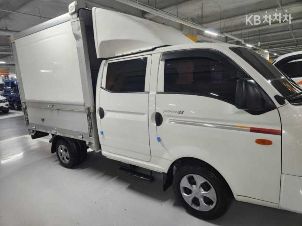 Hyundai Porter 2Extra Long Double Cab CRDi Smart - 3