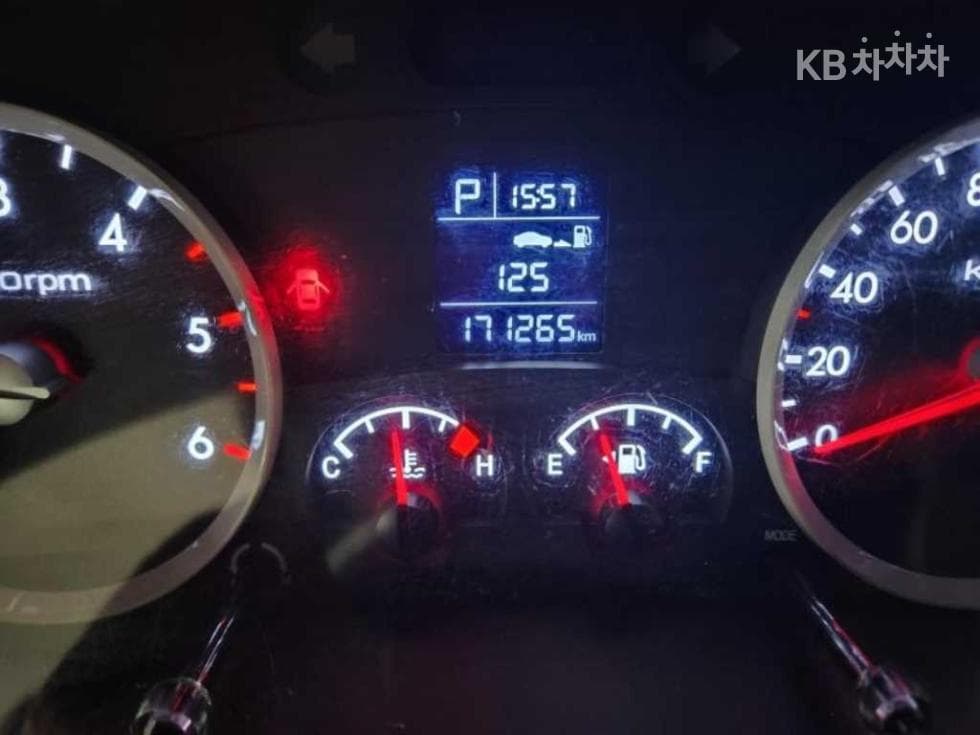Hyundai Porter 2Extra Long Double Cab CRDi Smart - 15