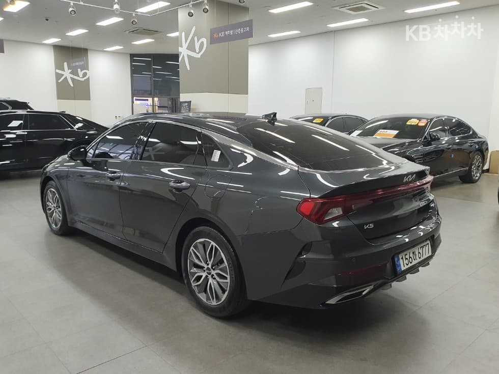 Kia K5 Hybrid 3rd Generation 2.0 HEV Noblesse - Image 4