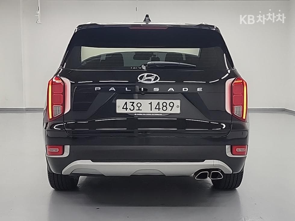 Hyundai Palisade 3.8 Gasoline 7-Passenger Exclusive - Image 4