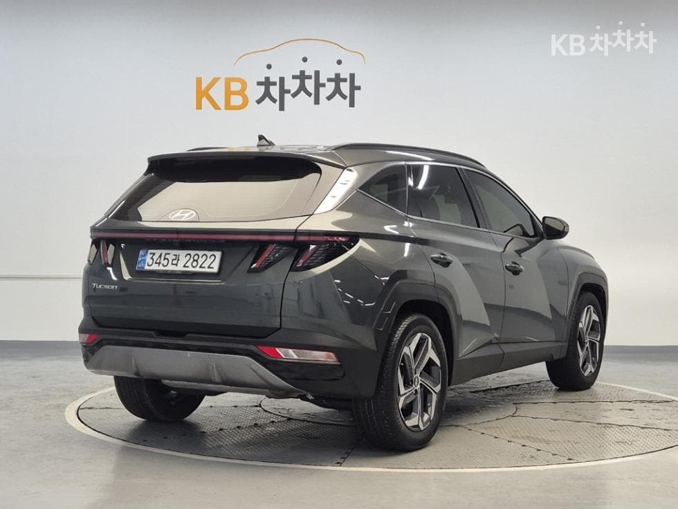 Hyundai The All New Tucson (NX4) Gasoline 1.6T 2WD Inspiration - Image 3