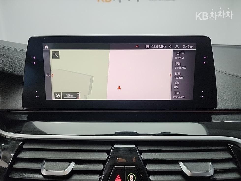 (115ger6684)BMW All-New 5 Series (G30)520i Luxury - 15