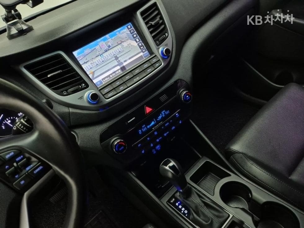 Хюндай All New ТуксонДизел(e-VGT UⅡ)1.7 2WD Modern - 10