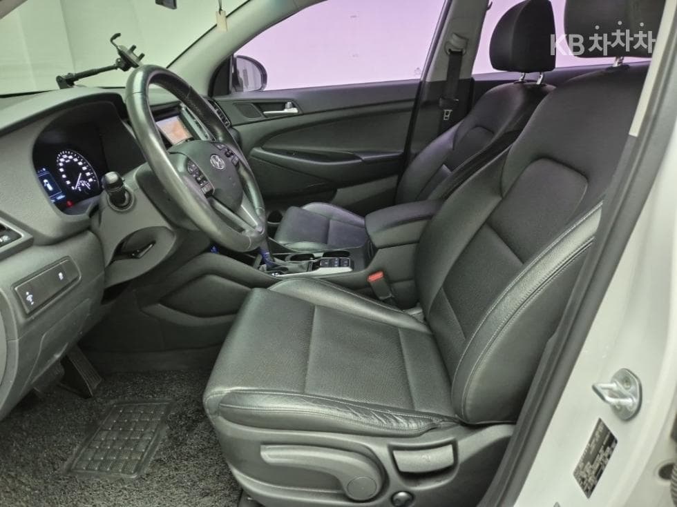 Хюндай All New ТуксонДизел(e-VGT UⅡ)1.7 2WD Modern - 11