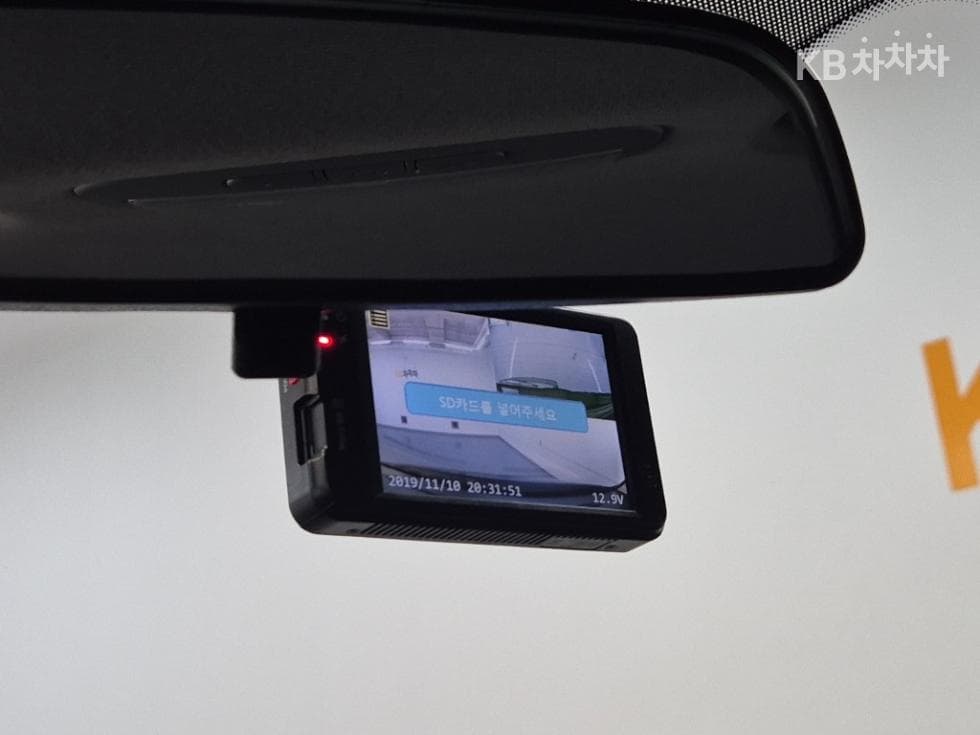 (83m4821)Hyundai The New Grand Starex Van 5 Passenger Smart - 15