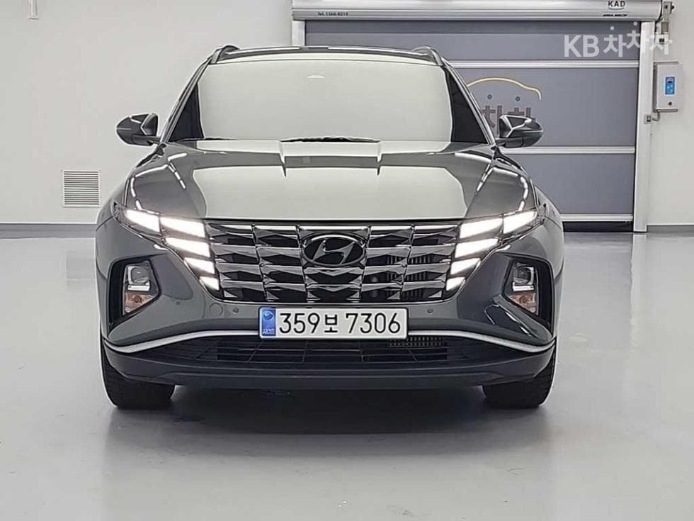 Hyundai The All New Tucson (NX4) Gasoline 1.6T 2WD Premium - Image 2
