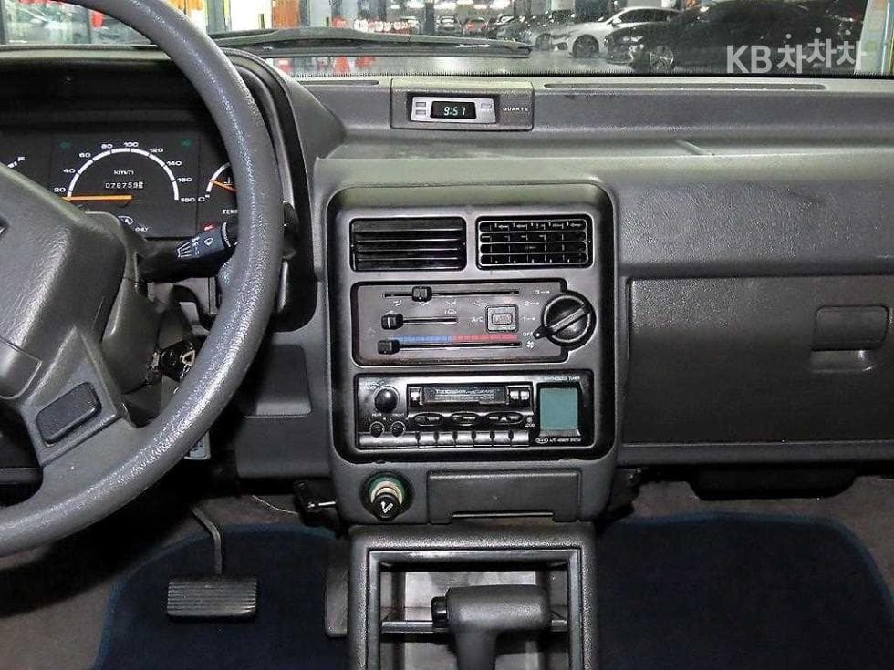 Kia Pride / Rio5DR 1.3 CD - 11