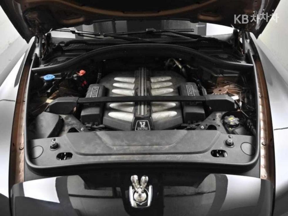 (306u2024)Rolls-Royce Cullinan6.7 V12 Black Badge - 6