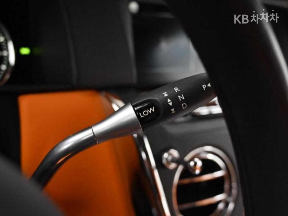 (306u2024)Rolls-Royce Cullinan6.7 V12 Black Badge - 9