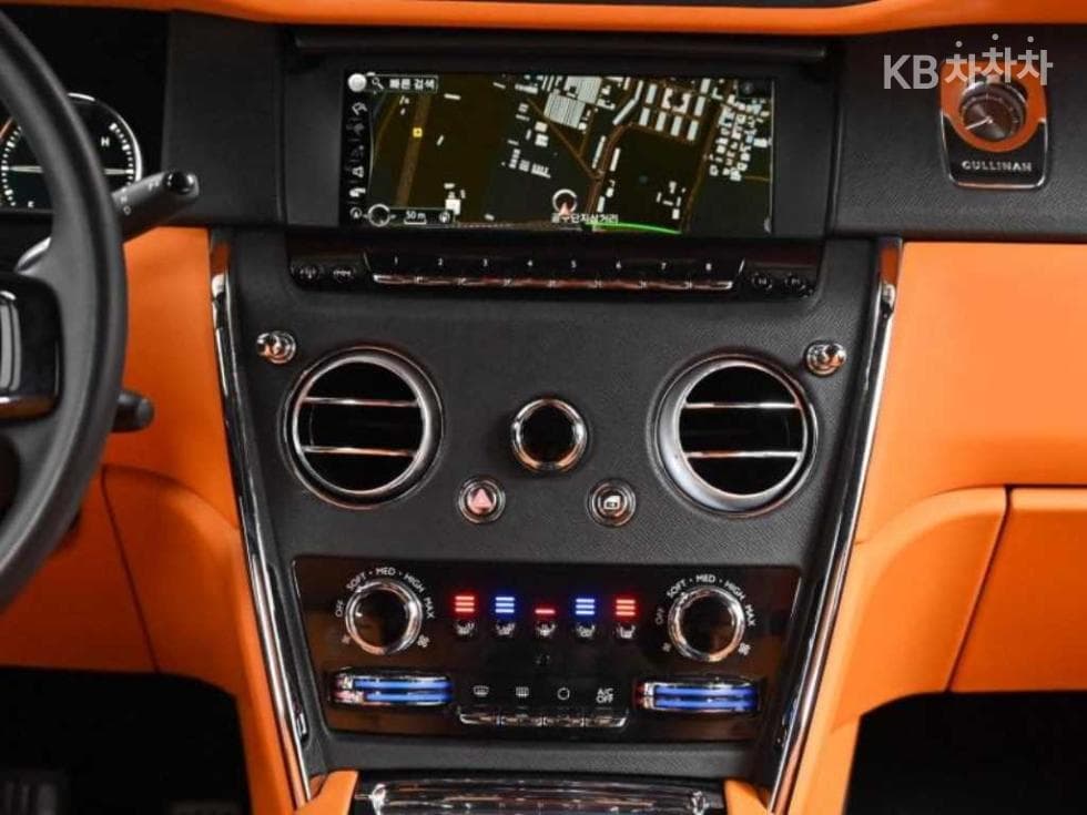 (306u2024)Rolls-Royce Cullinan6.7 V12 Black Badge - 14