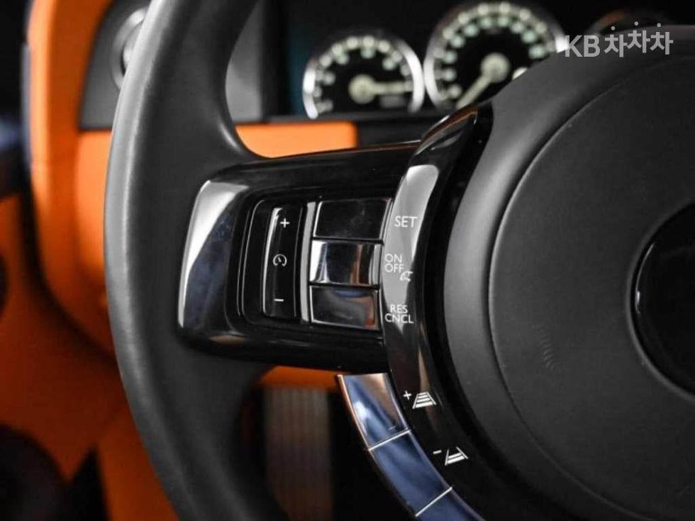 (306u2024)Rolls-Royce Cullinan6.7 V12 Black Badge - 17