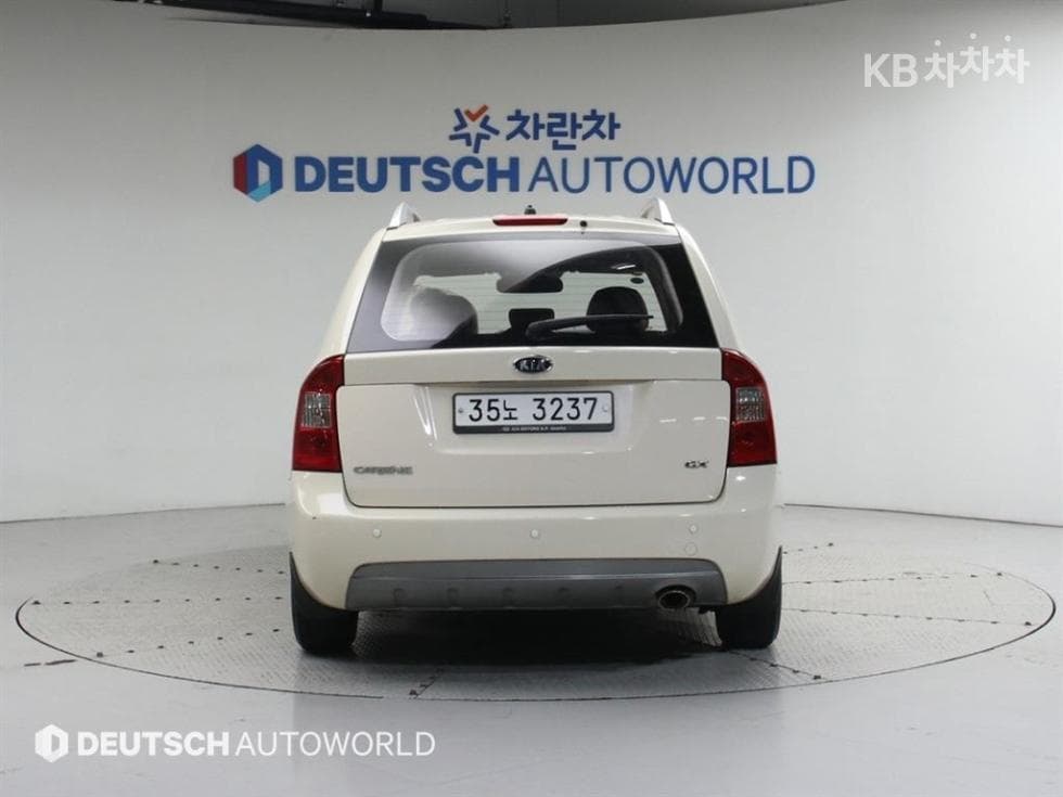 Kia New Carens 2.0 LPI GX Advanced - Image 4