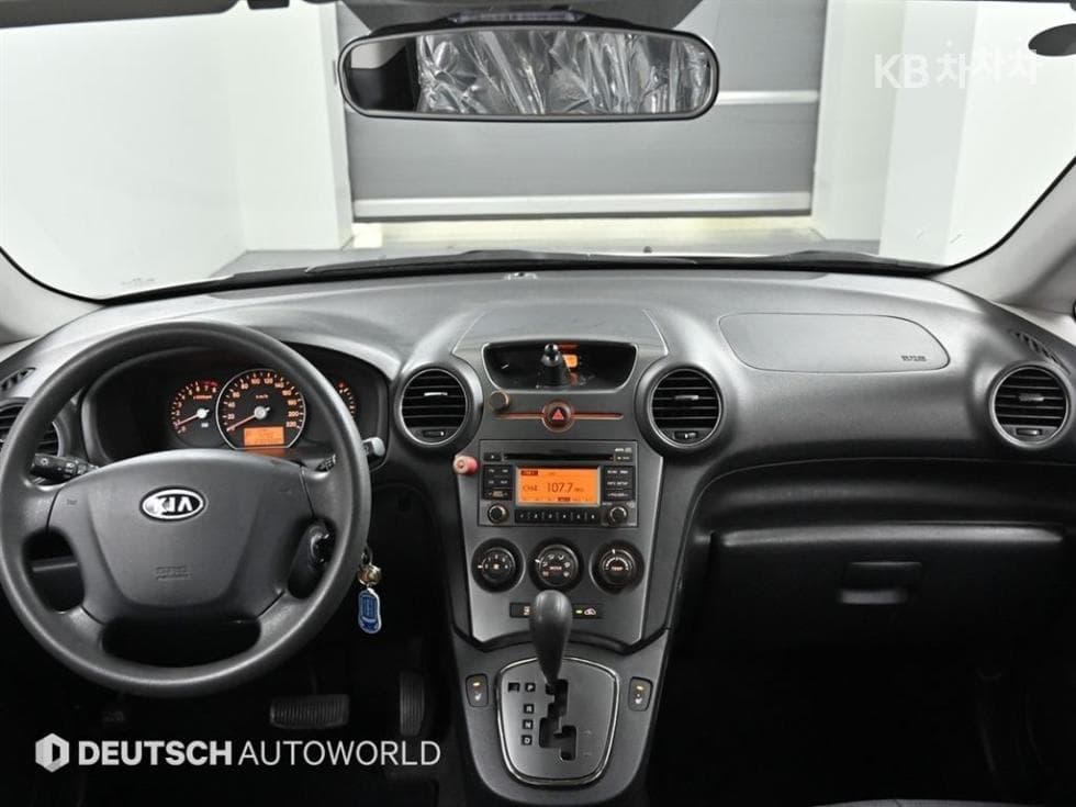 (35no3237)Kia New Karens 2.0 LPI GX Advanced - 7