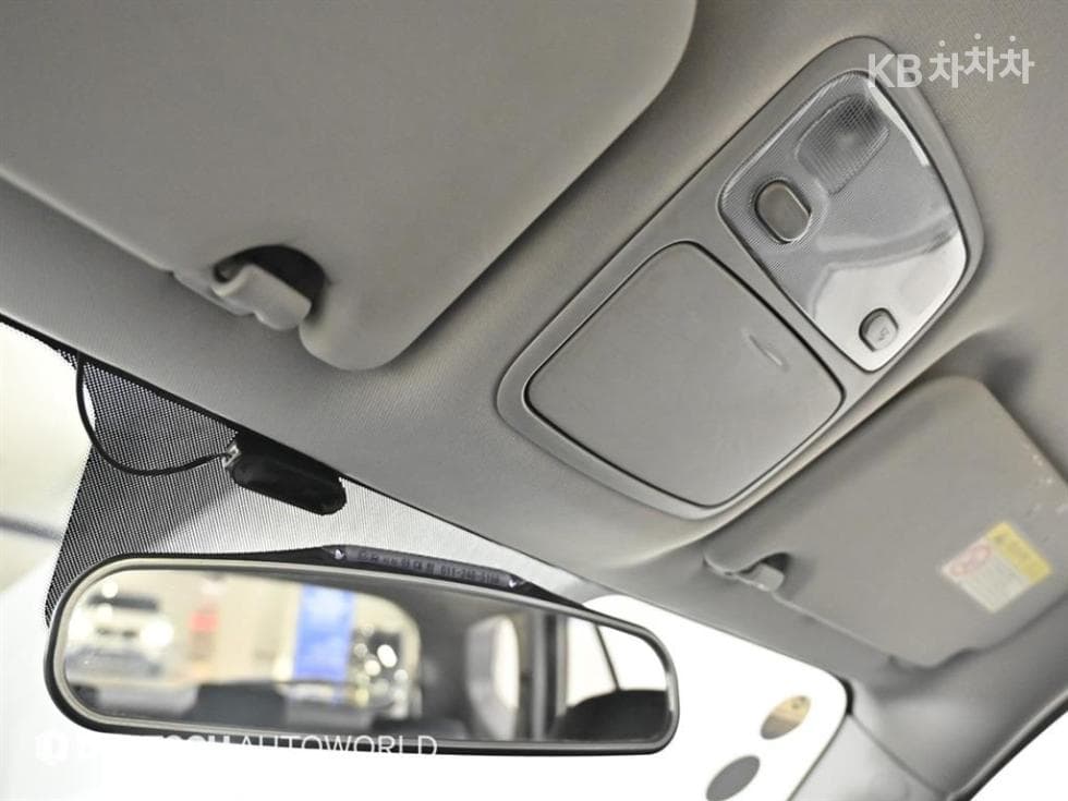 (35no3237)Kia New Karens 2.0 LPI GX Advanced - 19