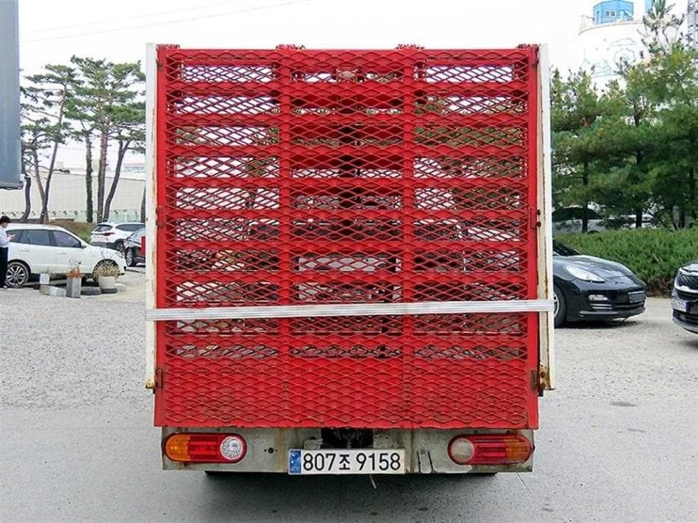 Hyundai Porter 2 Super Cab CRDi Smart - Image 4