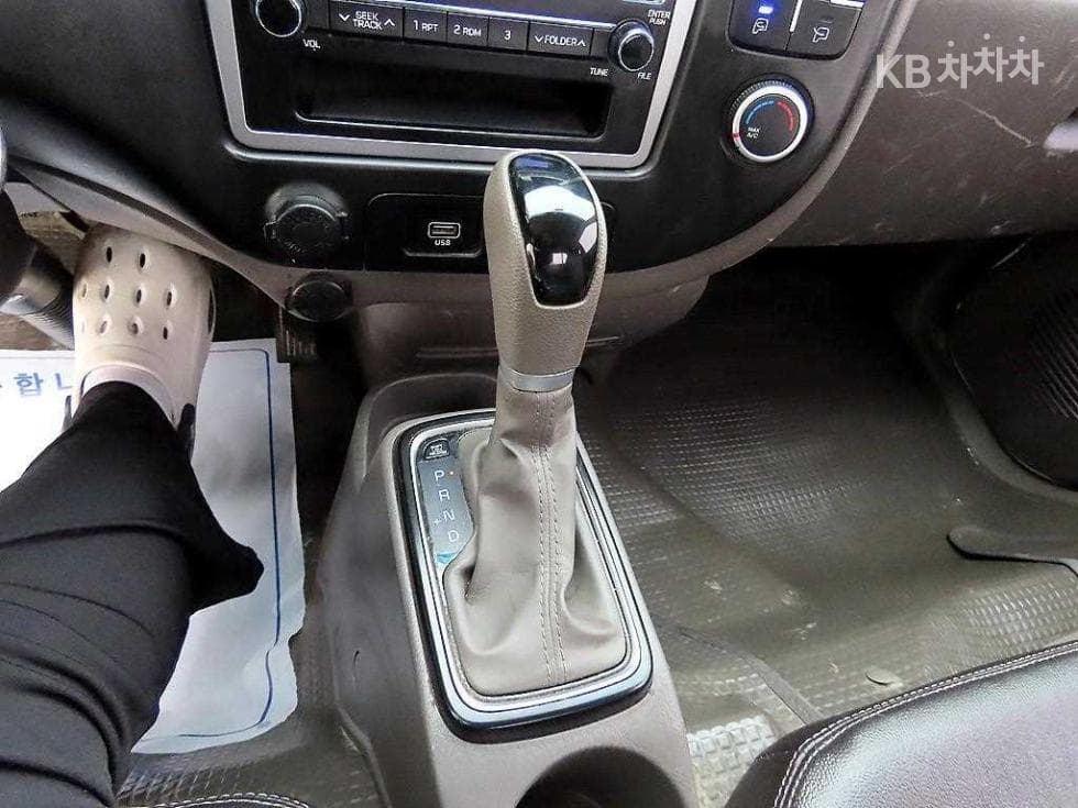 (807조9158)Hyundai Porter2 Super Cab CRDi Smart - 10