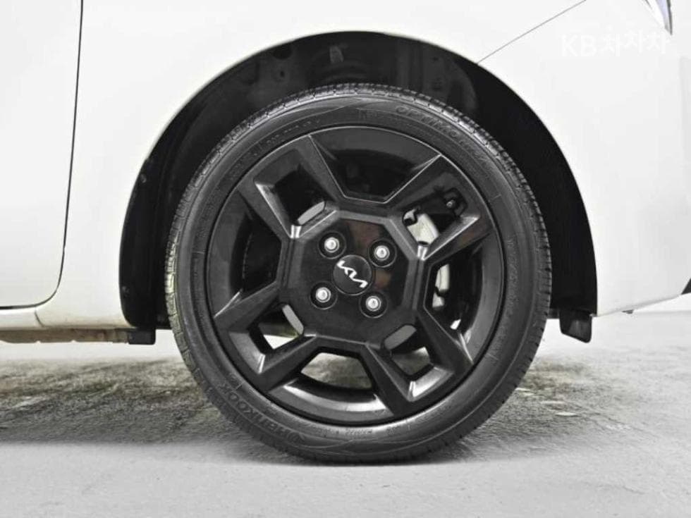 (102w5896)Kia The New Kia Ray 1.0 Gravity Gasoline - 5