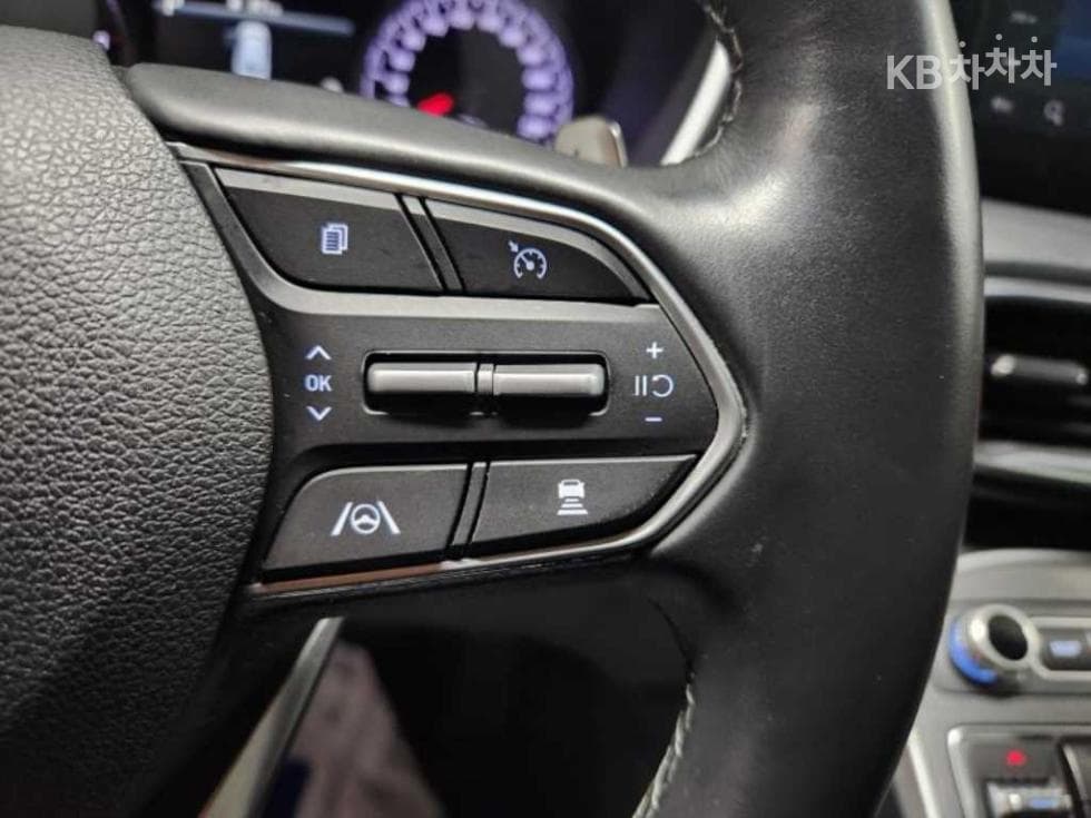 Хюндай The New (фейслифт) Санта Фе TMДизел 2.2 2WD Престиж - 9