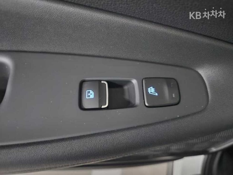 Хюндай The New (фейслифт) Санта Фе TMДизел 2.2 2WD Престиж - 15