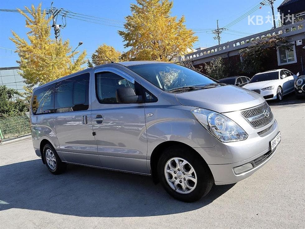 (89L9599)Hyundai Grand Starex 5 Passenger Van CVX Luxury - 20