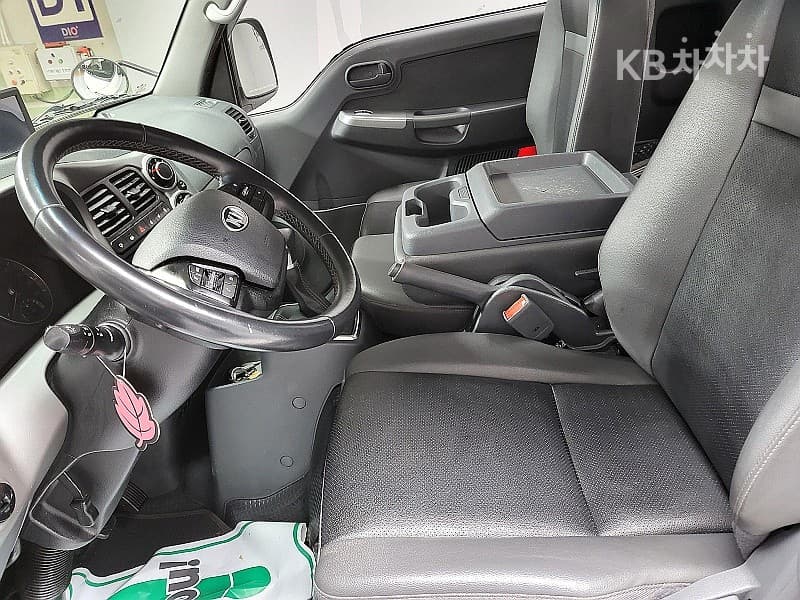 Киа The New (фейслифт) Бонго 3 (лек)활어수송차 1 тон Королевска кабина Удължено междуосие L - 7